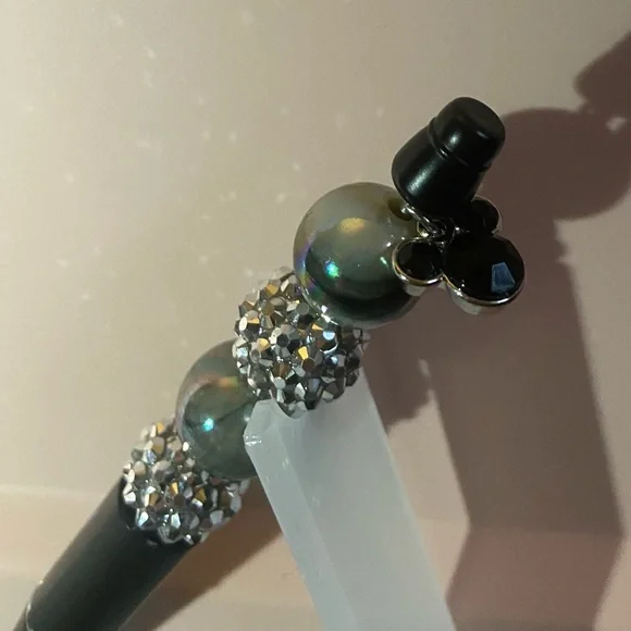 Beaded Pen Disney Mickey Mouse Charm - Picture 2 of 2